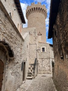 Santo Stefano di Sessanio: Torre Medicea